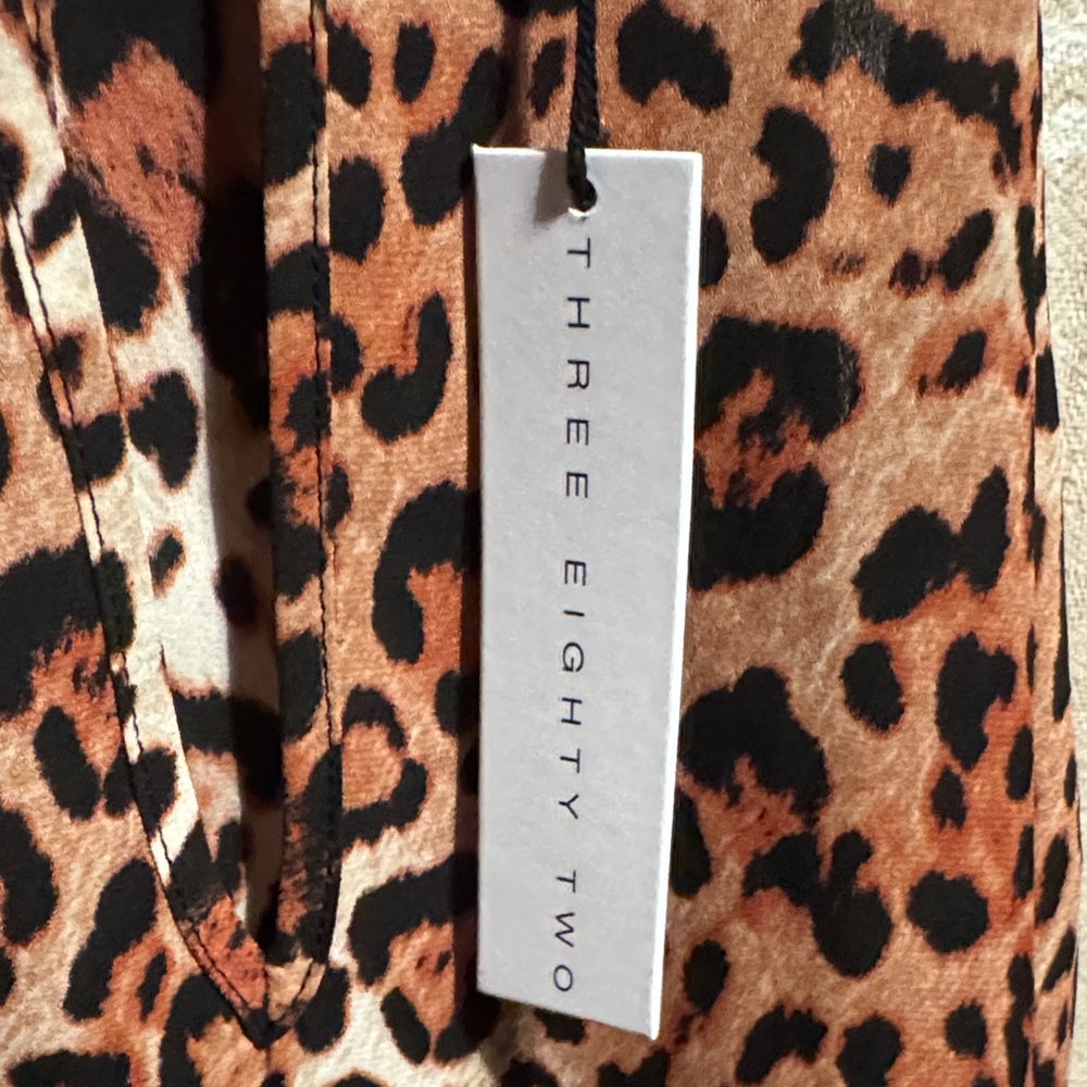 Leopard Print Women's Top - Picture 3 of 7